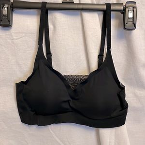 ☘️ Black Padded Bralette Size S